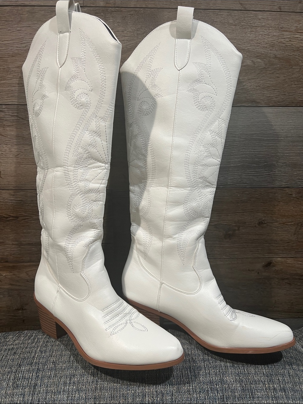Source Unknown White Knee-High Western Boots